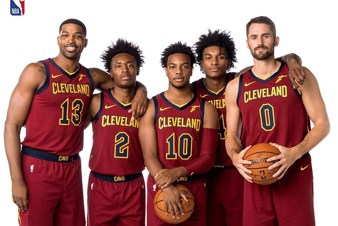 再用手递手 再用手递手