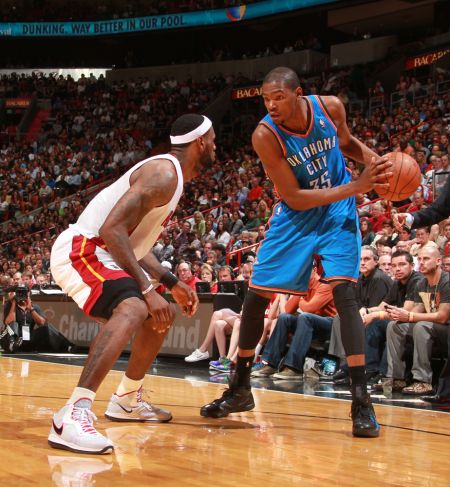 前者追求即 前者追求即