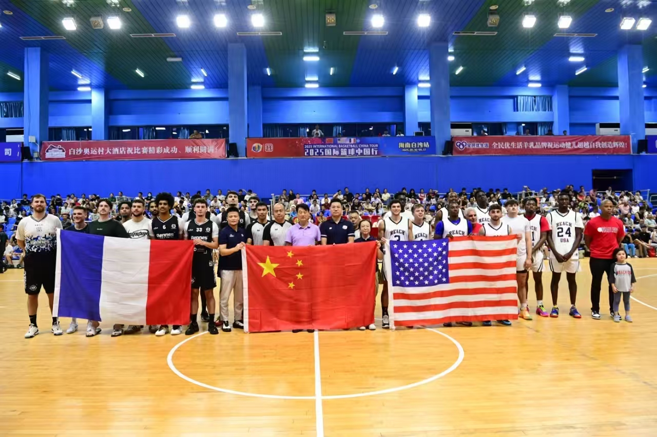 界与潜行机 界与潜行机